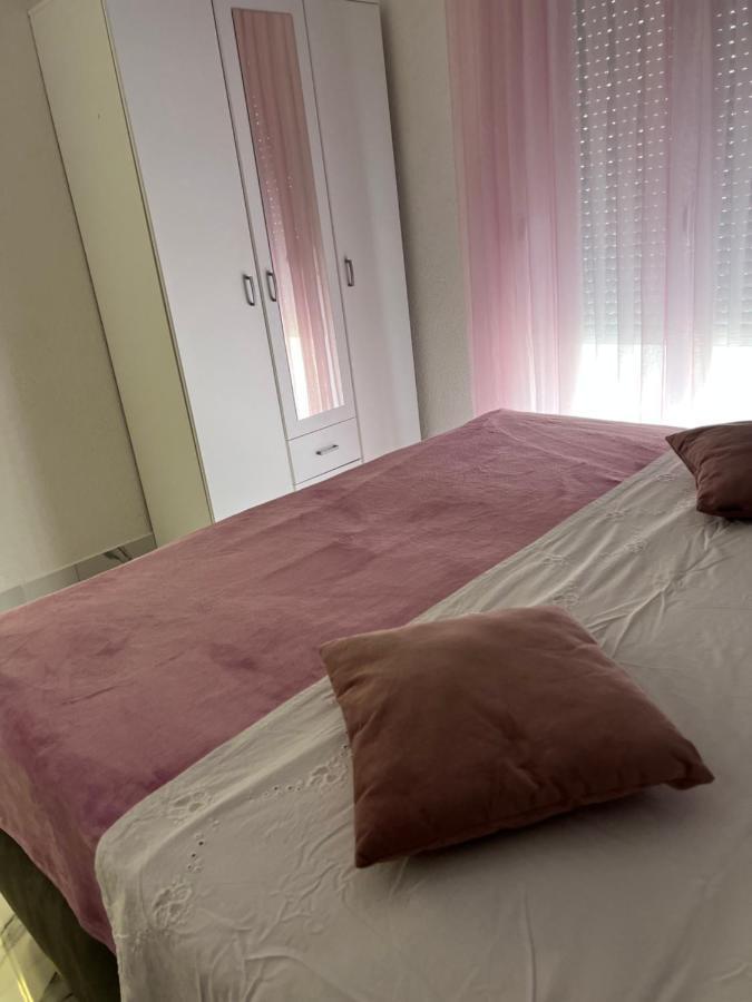 Apartment Vujcic Donji Okrug  Exteriör bild