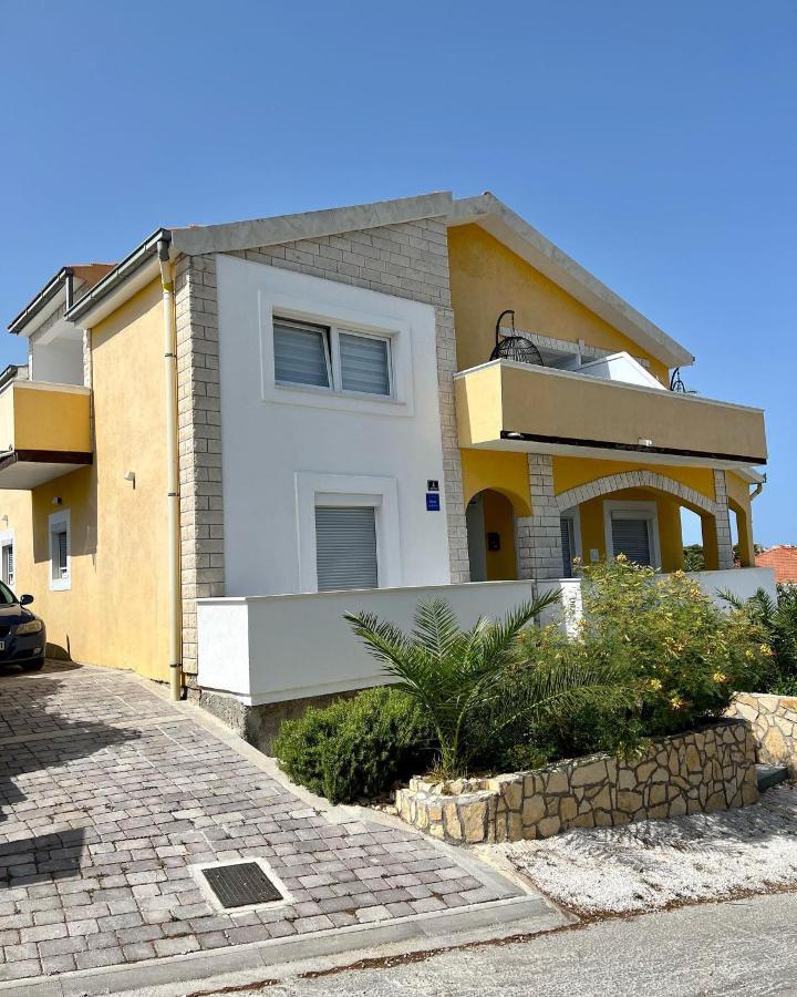 Apartment Vujcic Donji Okrug  Exteriör bild